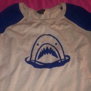 SHARK SWEATER
